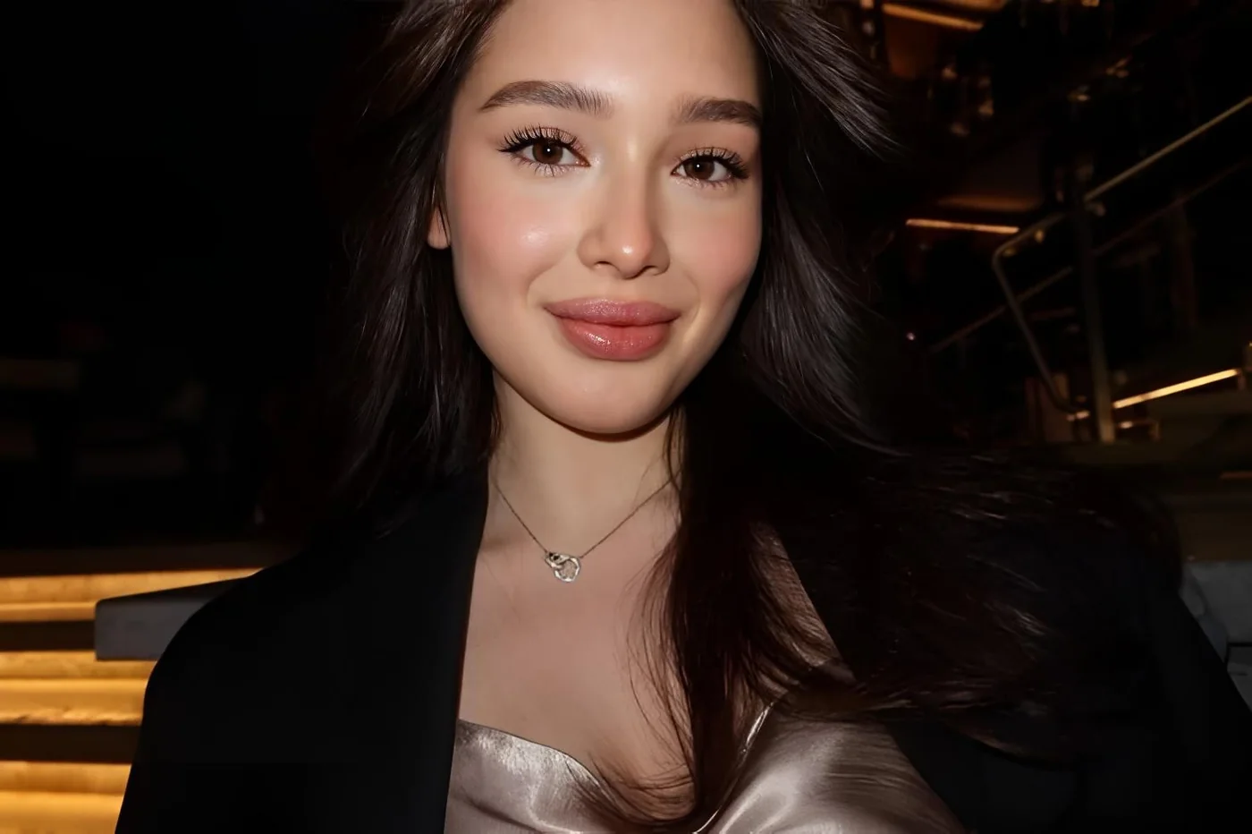 Mandaa, represented by Varya Safina